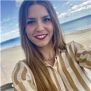 Profesora de primaria especialista en Audición y Lenguaje. Preparada para dar clases particulares de todas las materias que se imparten en Educación Primaria